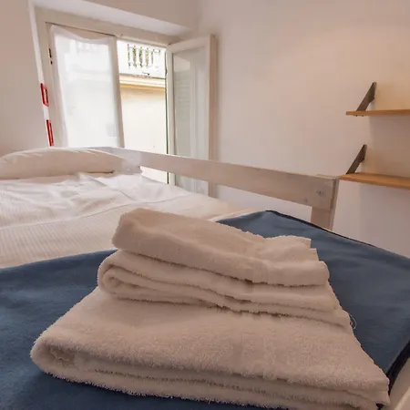 Altido Warm Flat For 4, Located In Quiet Area Apartamento Génova