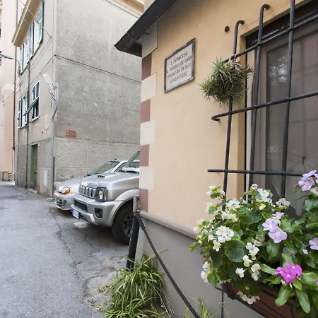 Altido Warm Flat For 4, Located In Quiet Area