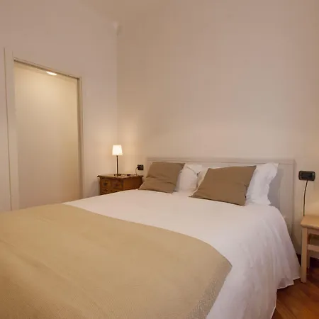 Altido Warm Flat For 4, Located In Quiet Area