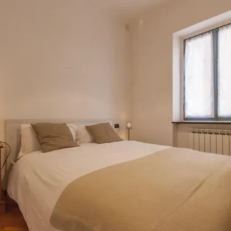 Altido Warm Flat For 4, Located In Quiet Area Apartment *