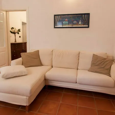 Apartment Altido Warm Flat For 4, Located In Quiet Area